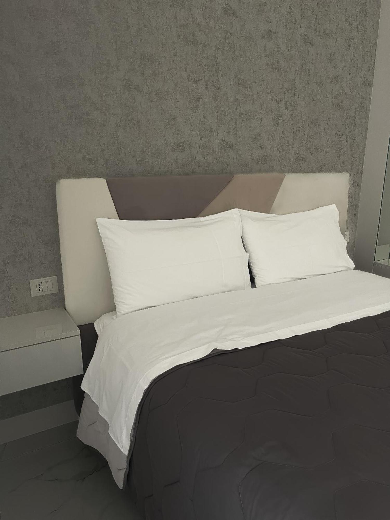 Alissa Suite Рим Екстер'єр фото